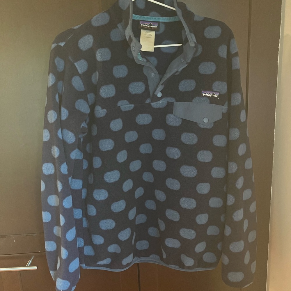 Patagonia women’s Blue Polka Dot Fleece Jacket